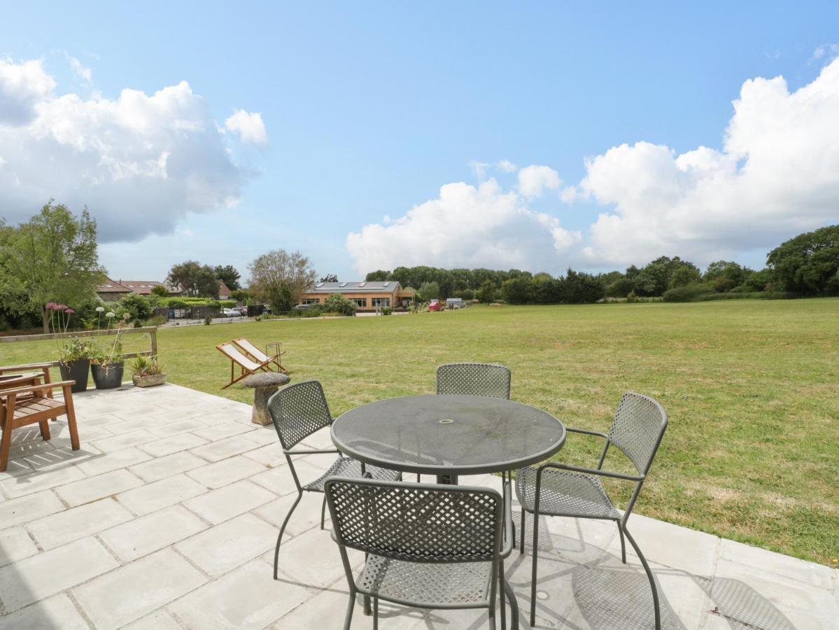 Lulu Logs Villa Bristol Bagian luar foto